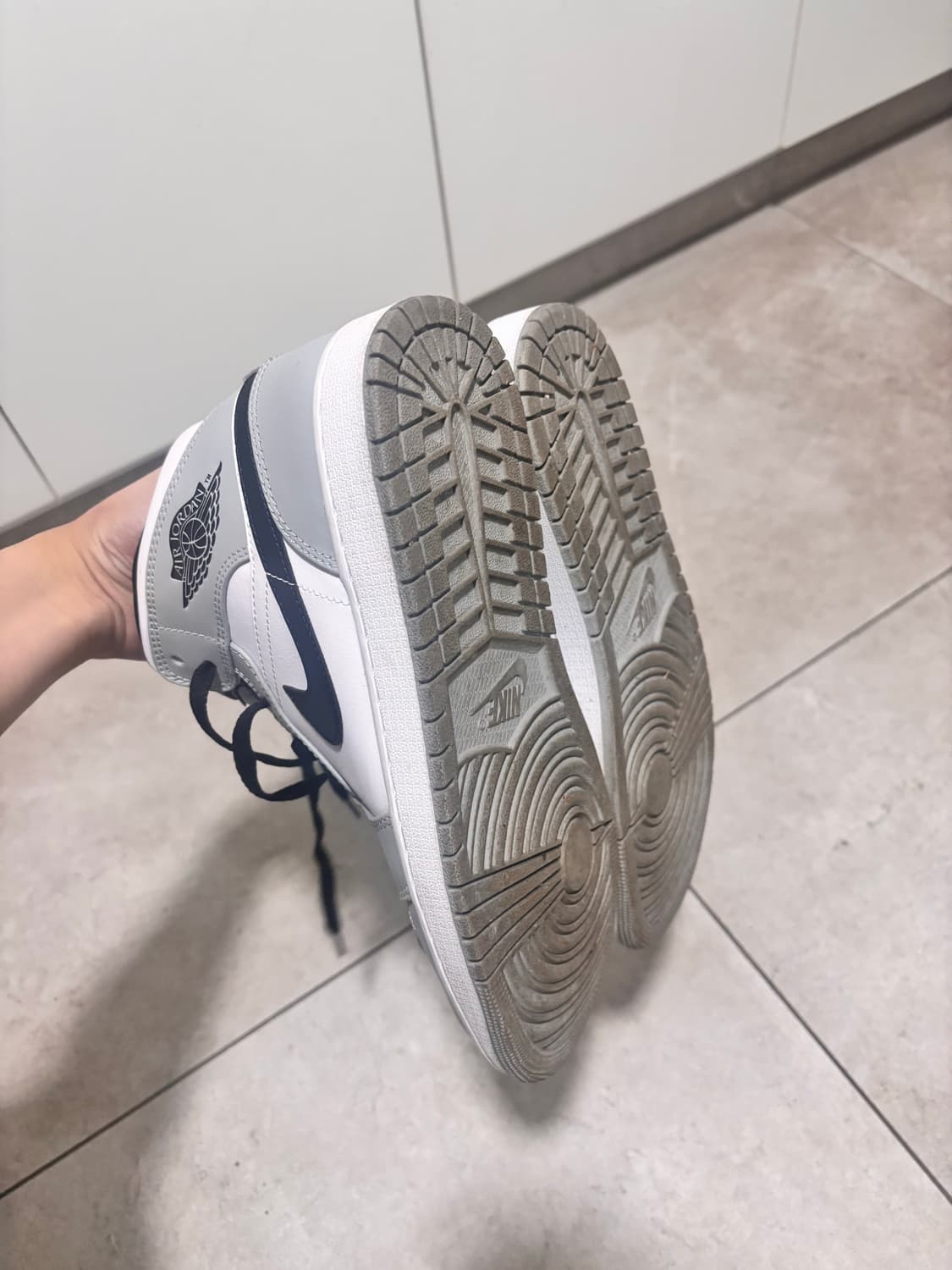 조던1 미드 라이트스모크그레이 270 상품이미지4