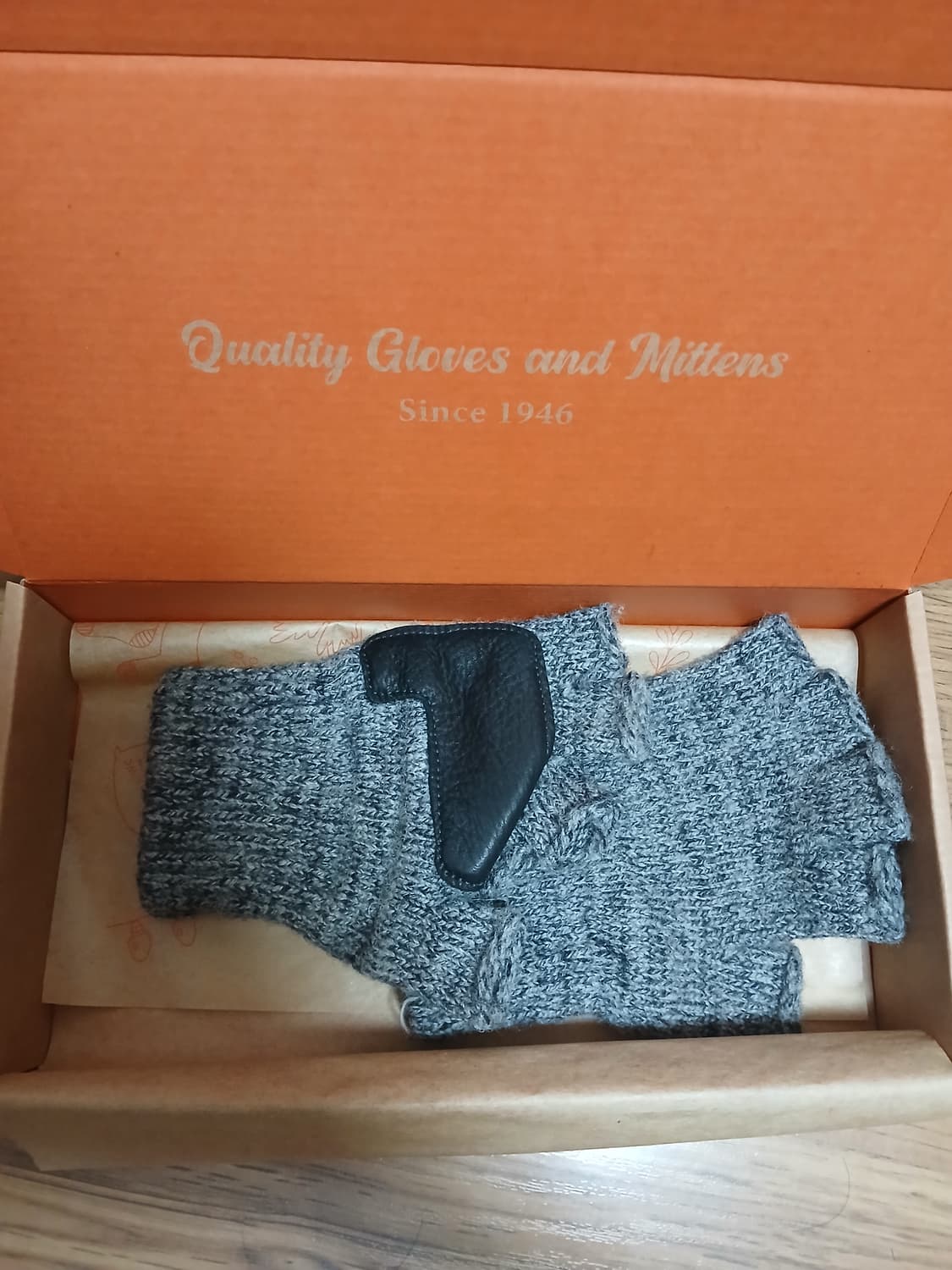 뉴베리니팅 장갑 차콜 sm사이즈 상품이미지3