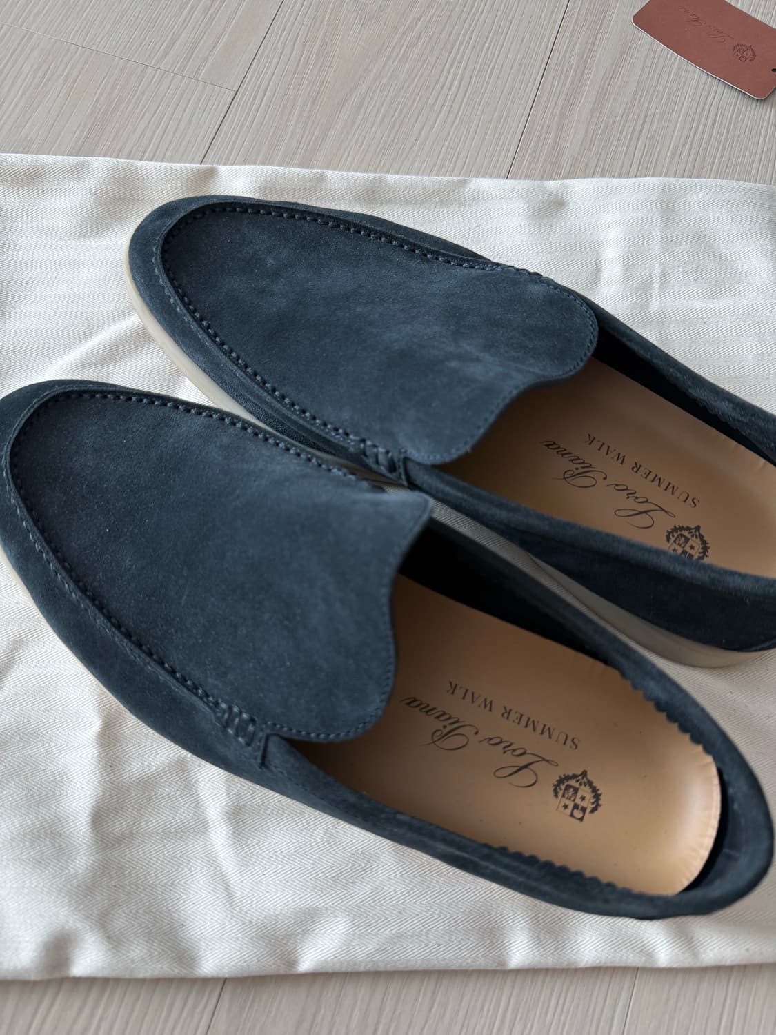 로로피아나 썸머워크 딥블루 41사이즈 상품이미지2