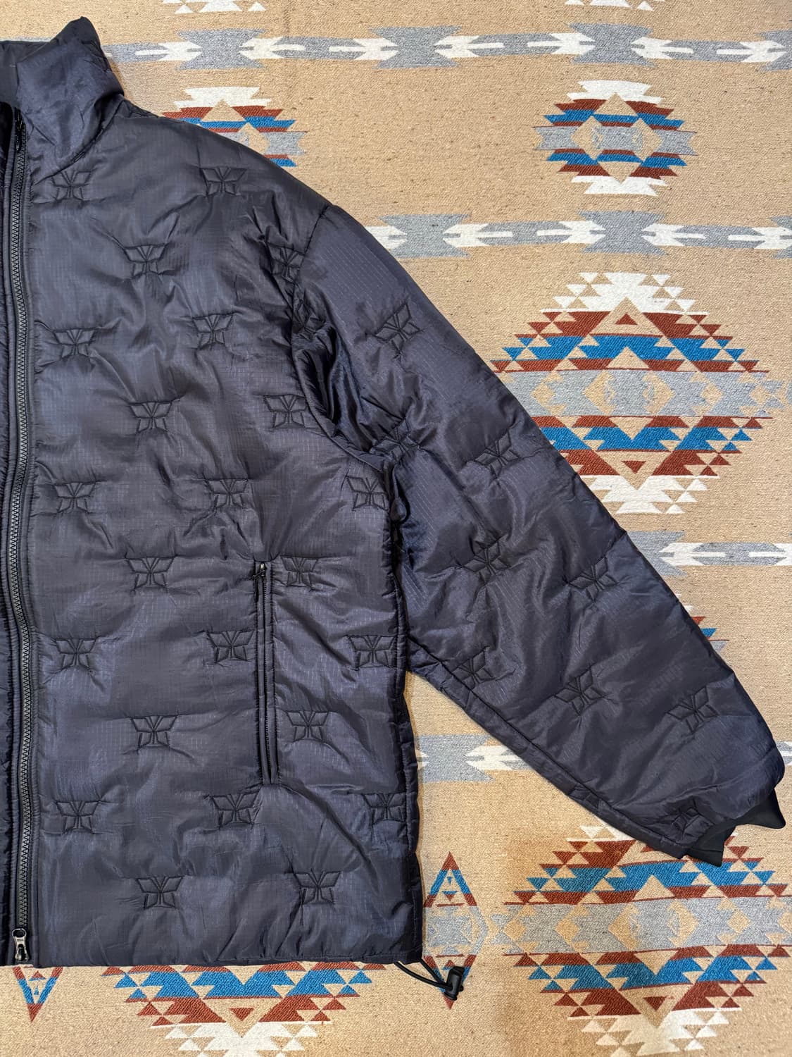 [M][100] 니들스 필링 자켓 빠삐옹 퀼팅 블랙 25FW 상품이미지5