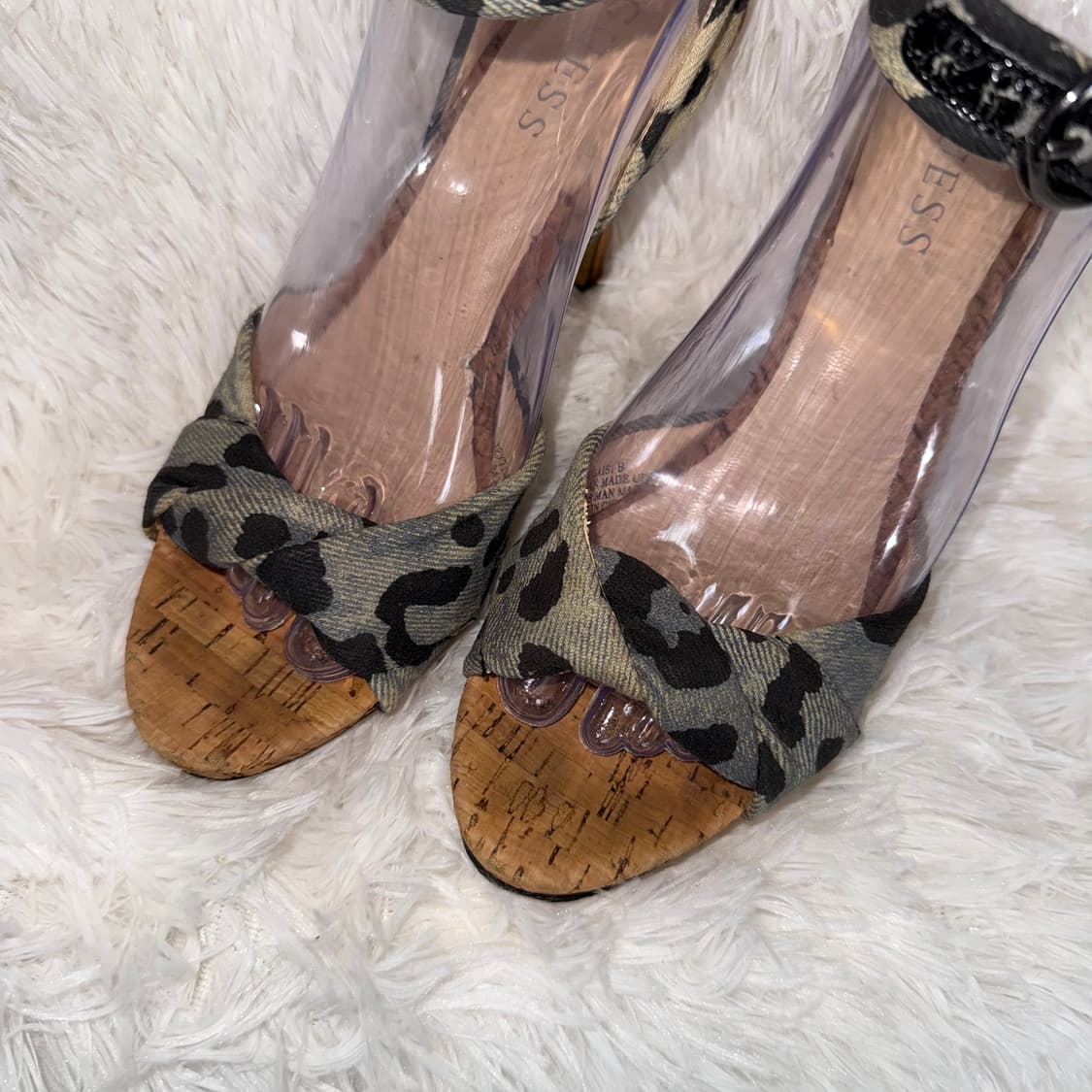 235 Guess 게스 레오파드 패턴 샌들힐 상품이미지7