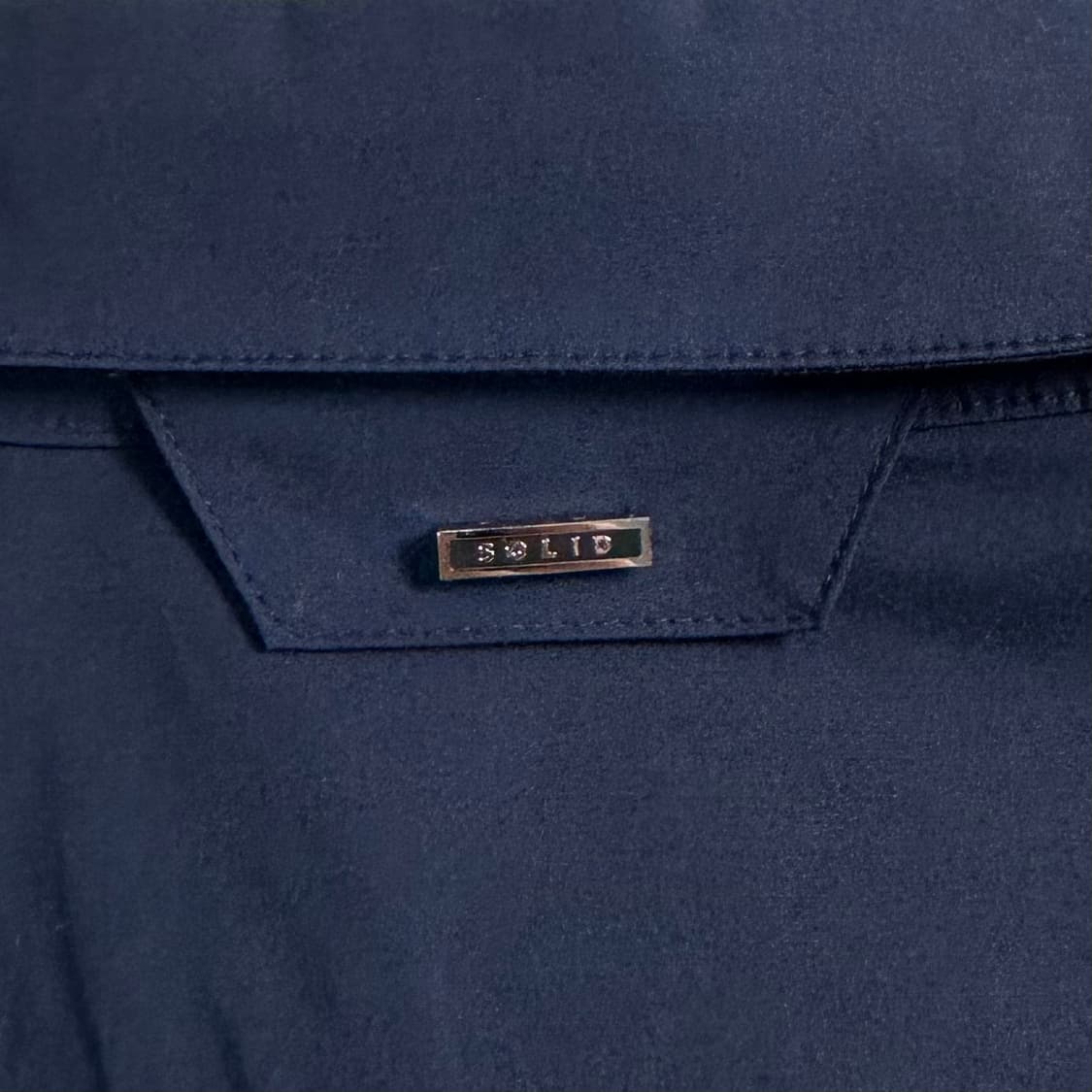 솔리드옴므 커프스 디테일 네이비 셔츠 상품이미지7