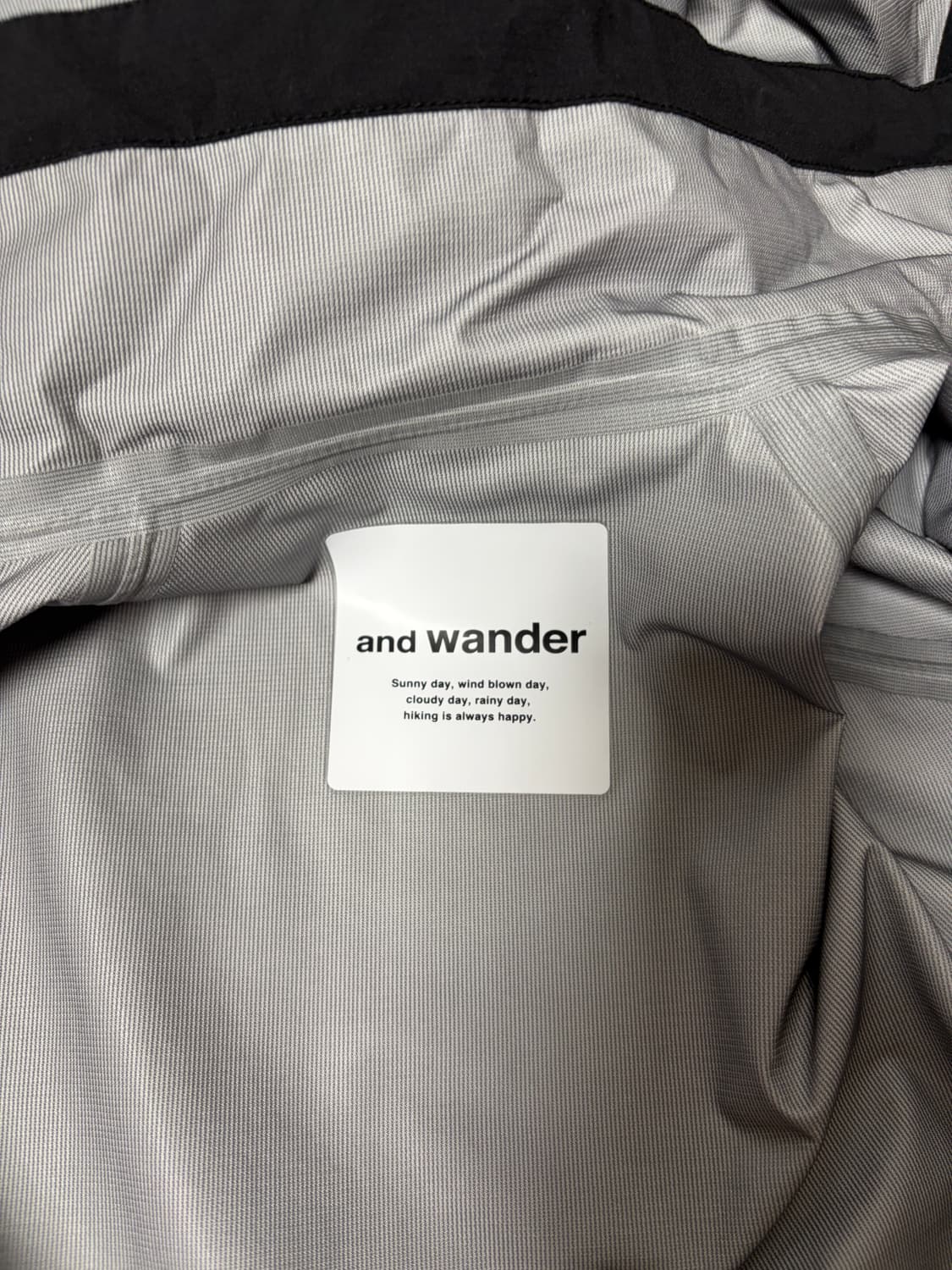 and wander 앤드원더 퍼텍스쉴드 레인자켓 블랙 L사이즈 상품이미지3