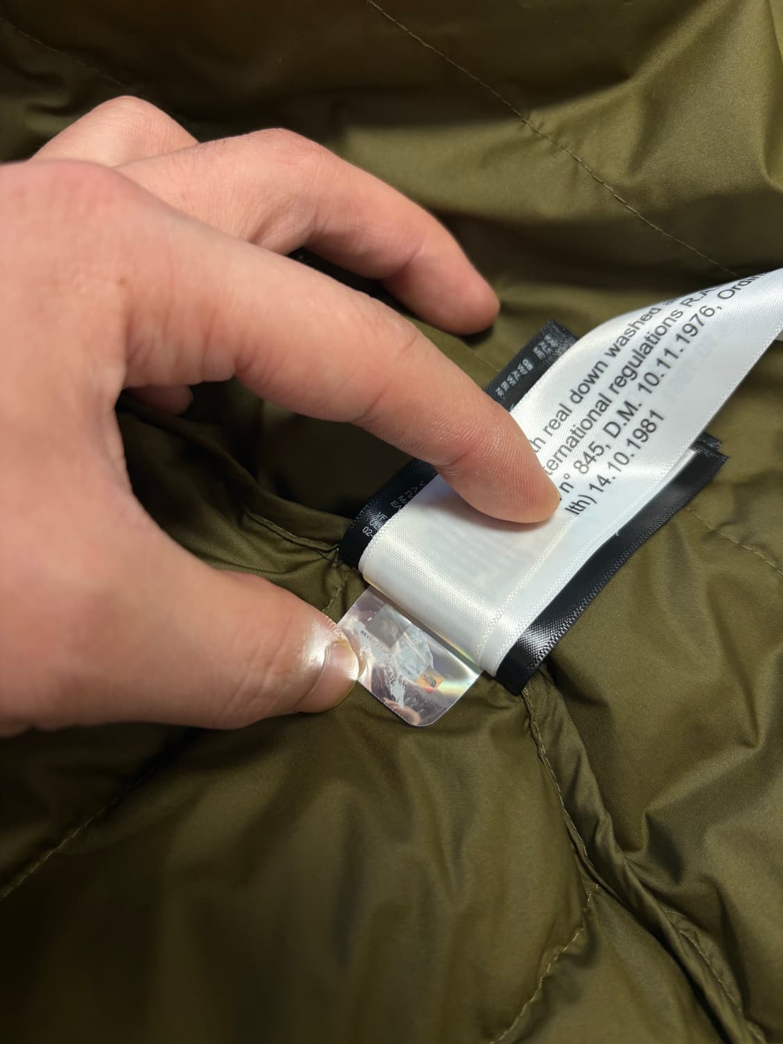 노스페이스 경량 아콘카구아2 후디 패딩 밀리터리 올리브 공용 s 상품이미지8