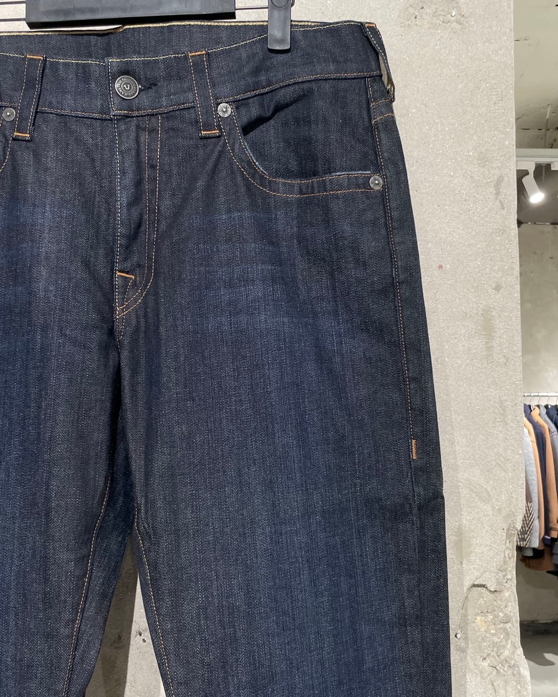 트루 릴리전 제노 진청 슬림 스트레이트 데님 팬츠 상품이미지4