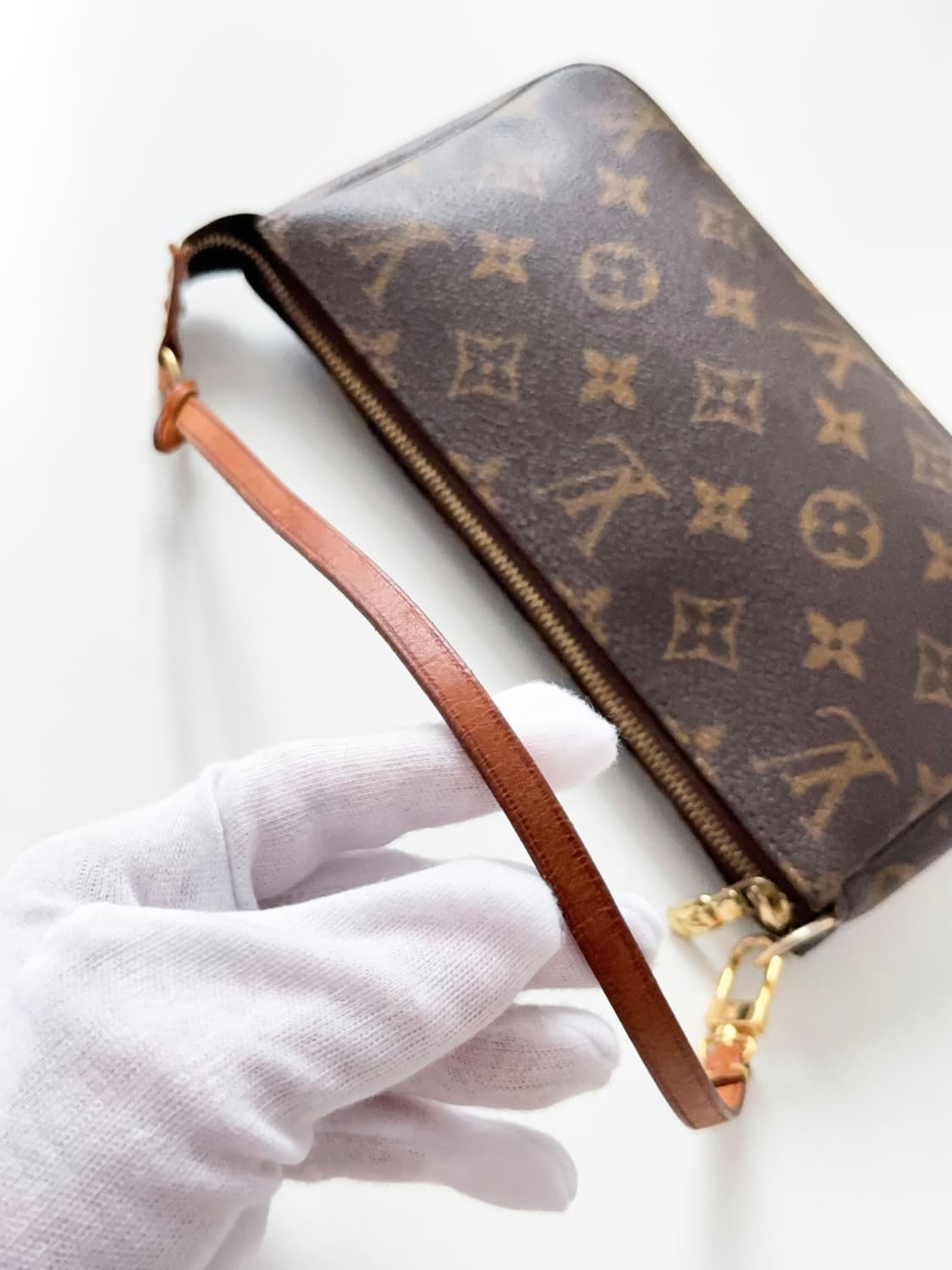 루이비통 모노그램 포치백 악세수아 포쉐트 상품이미지10