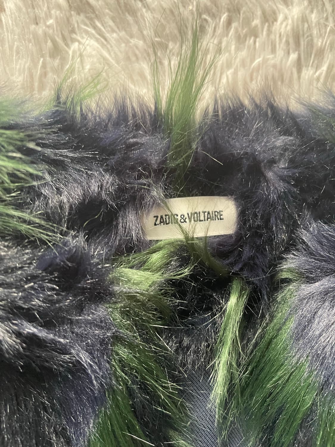 쟈딕앤볼테르 인조 털 네이비/그린 코트 상품이미지3