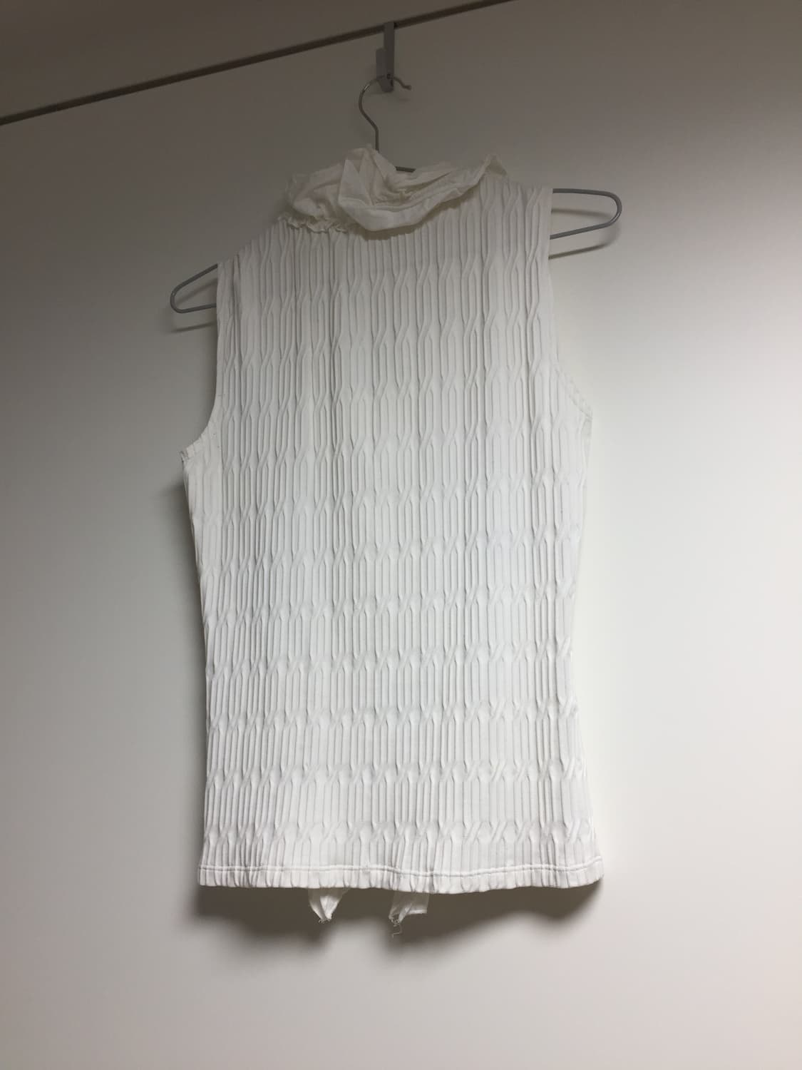 nara camic ruffle detail top 상품이미지4