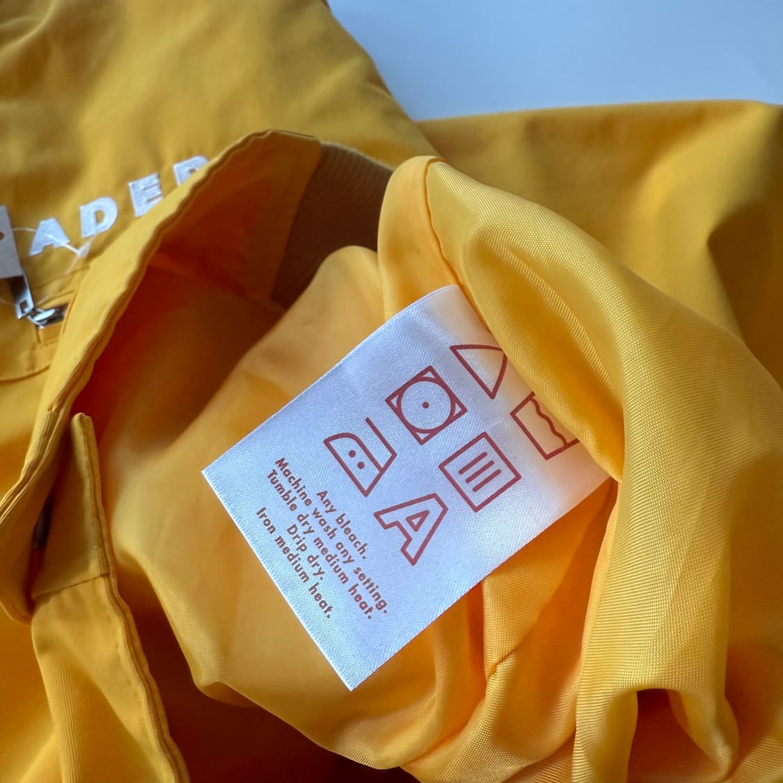 아더에러 핑크 홀리데이 바시티 자켓  상품이미지9