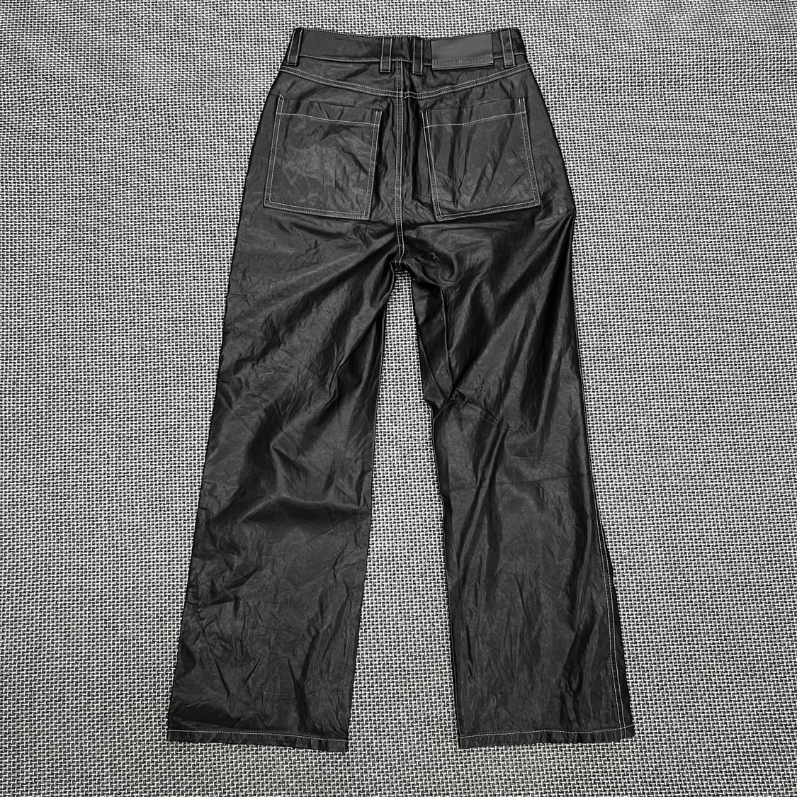 인사일런스 레더 플레어 팬츠 상품이미지5