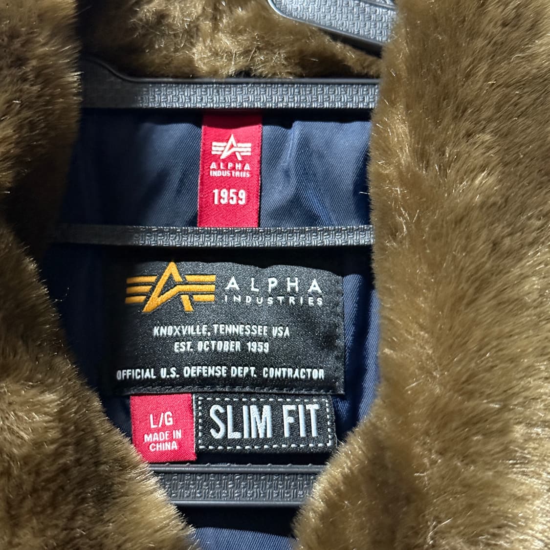 알파인더스트리 퍼 카라 탈부착 B15 플라이트 봄버 자켓 상품이미지4