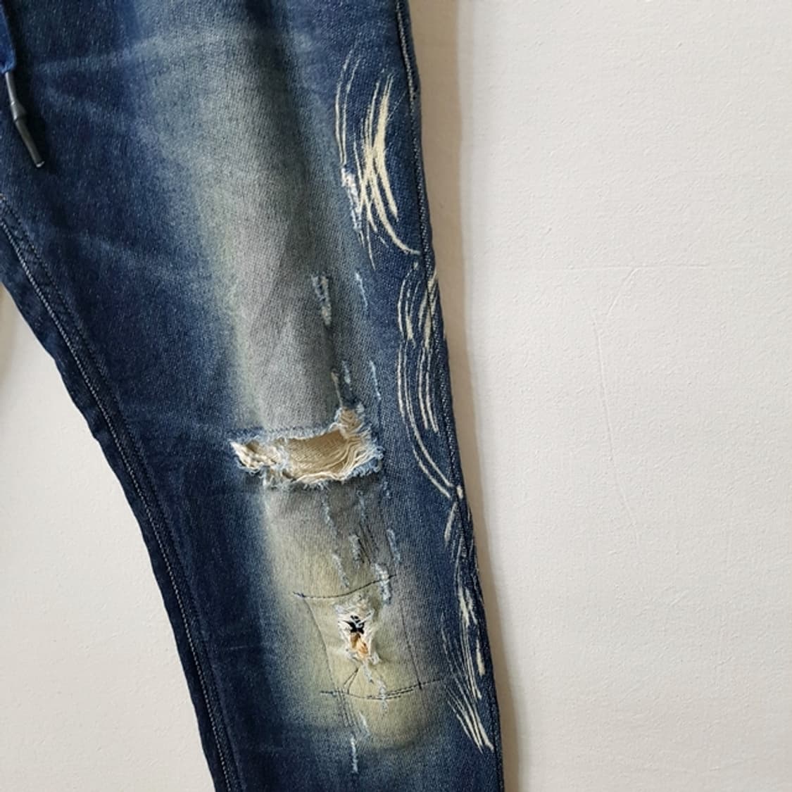 DIESEL 디젤 데미지 스판 데님 밴딩 팬츠 상품이미지7