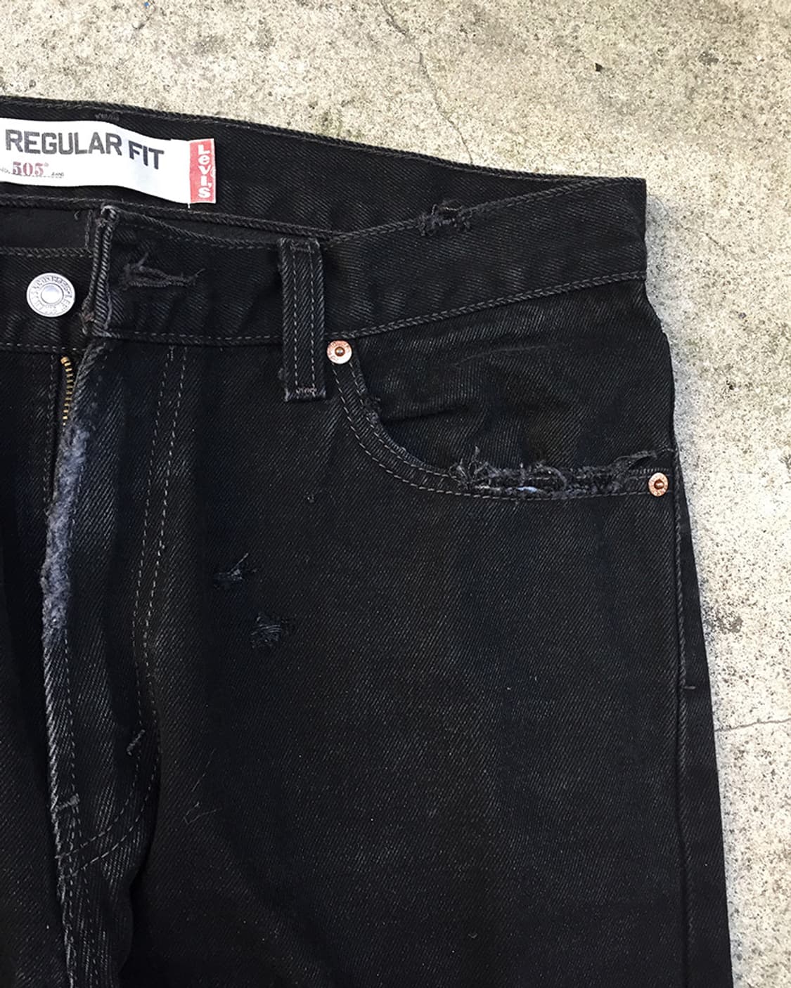 LEVI'S DSTRD BLACK DENIM 01 (1OF1) 상품이미지7