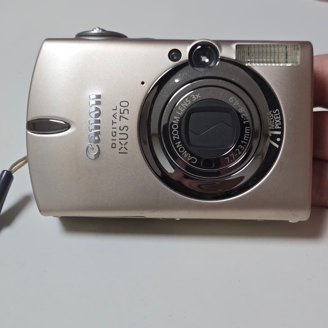 캐논 익서스 750 디지털 카메라 상품이미지1