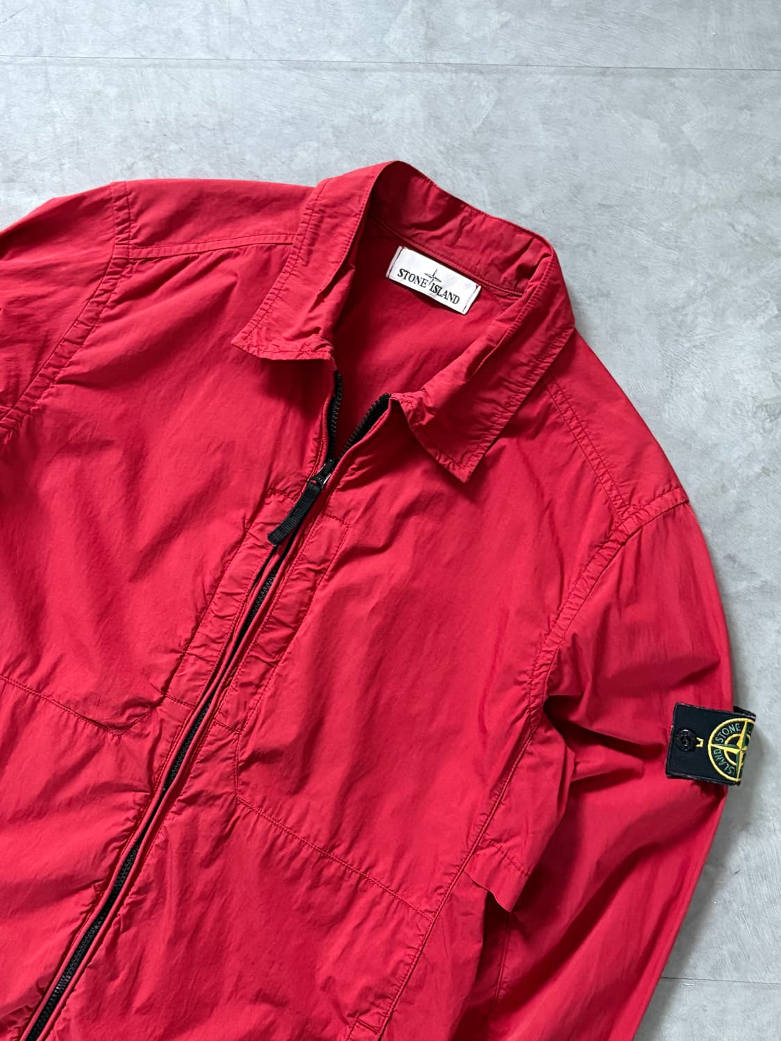 Stone-Island 스톤아일랜드 레드 컬러 와펜 셔츠 자켓  상품이미지2