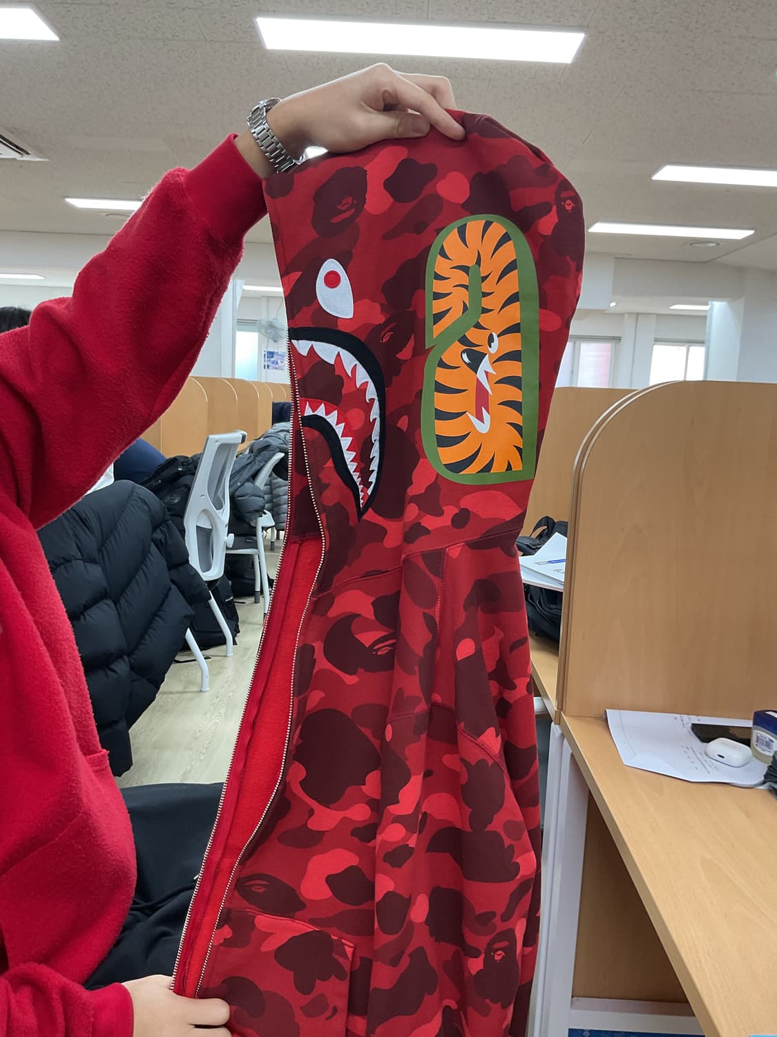 (급처) 꿀매 크림 새상품 베이프 적계 XL 상품이미지1