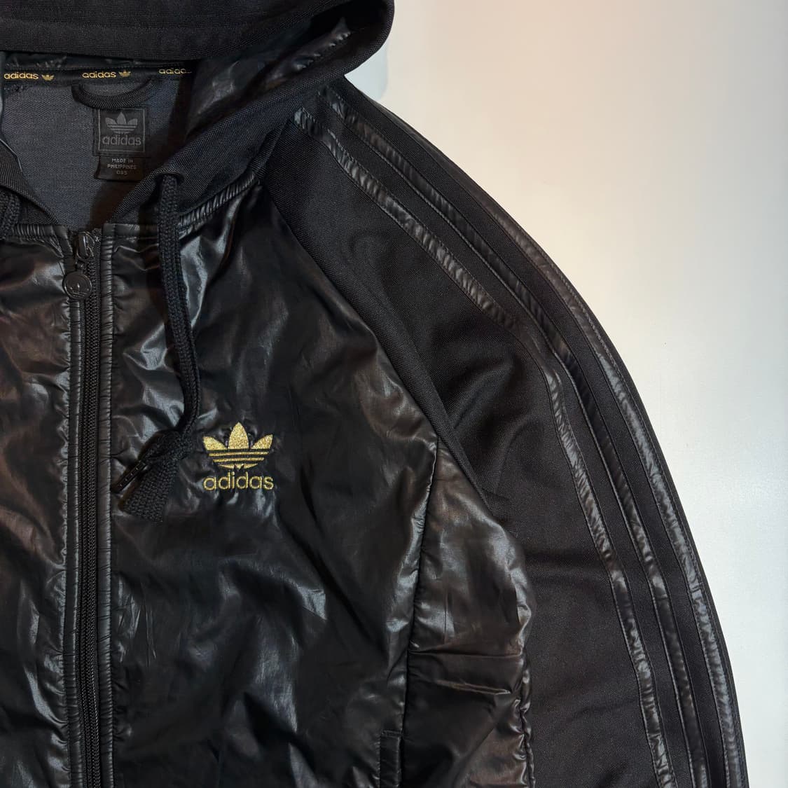 아디다스 파이어버드 유광 후드집업 자켓 상품이미지3