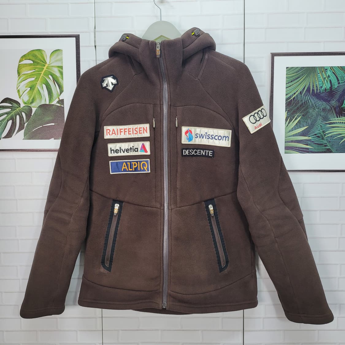 데상트 아우디 레플리카 후리스 집업 자켓 95사이즈 상품이미지3