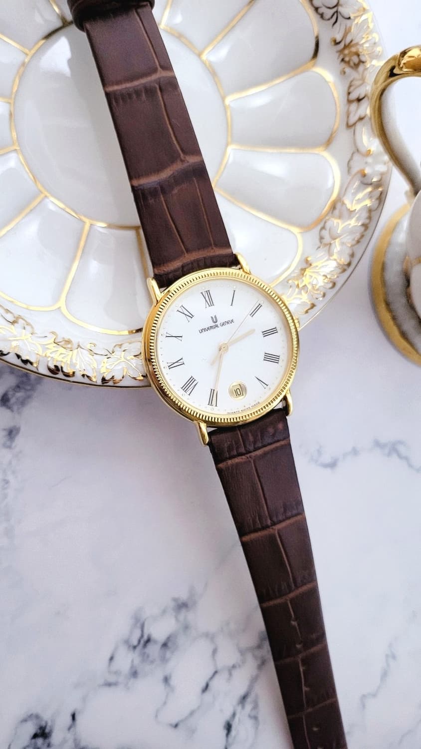 [특가상품]정품 유니버셜 제네브 코인 엣지 남여공용 쿼츠시계 상품이미지6