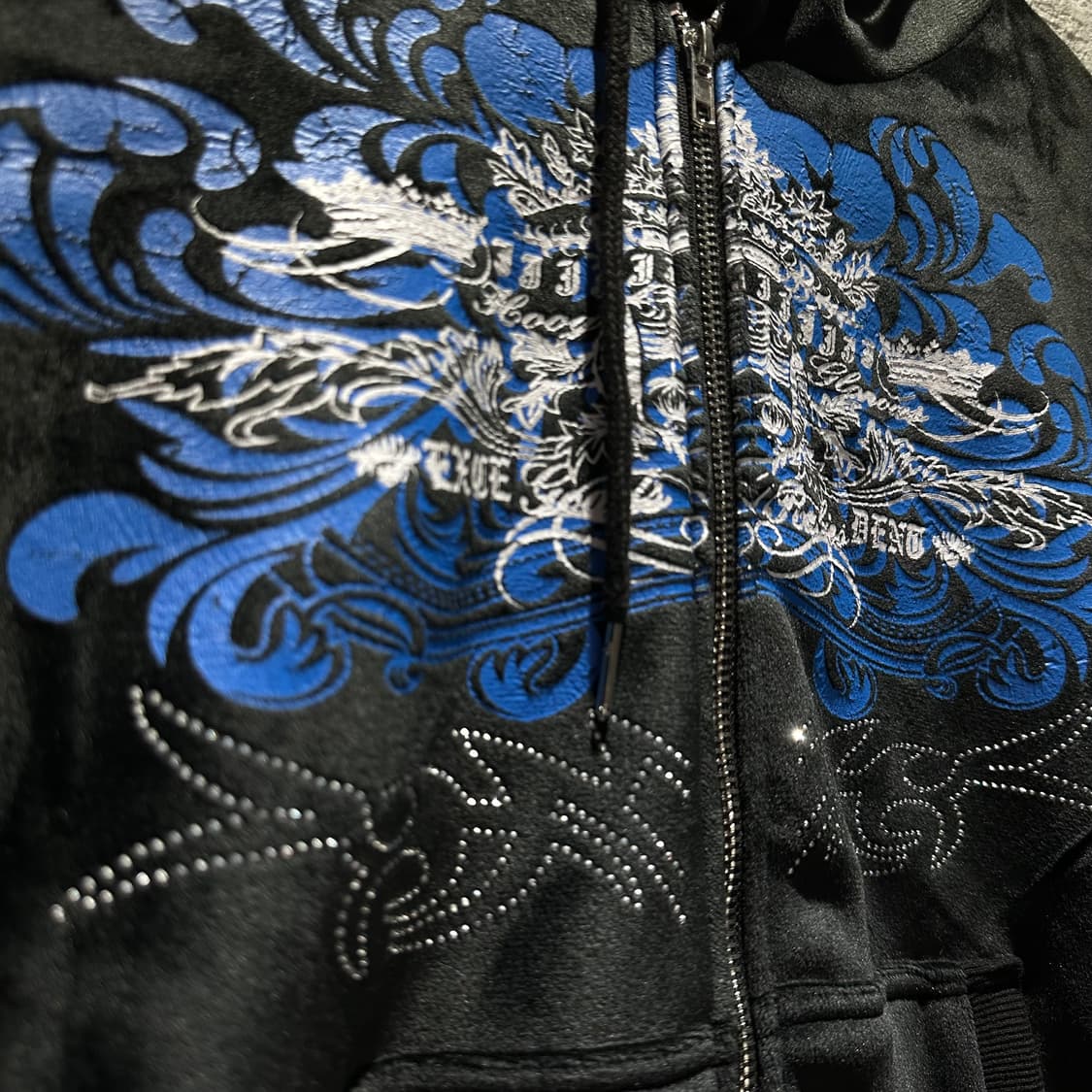 Y2K 큐빅 벨벳 후드집업 상품이미지4