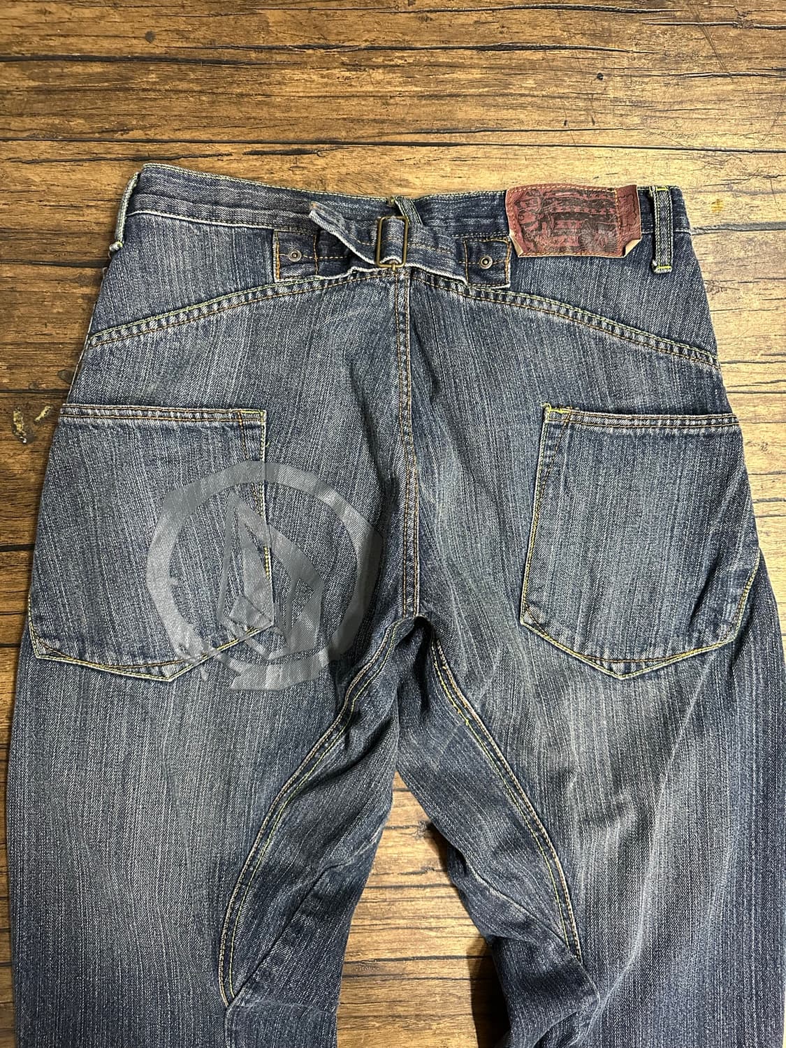 볼컴 VOLCOM Y2K 스톤로고 백스트랩 데님 팬츠 청바지32 상품이미지3