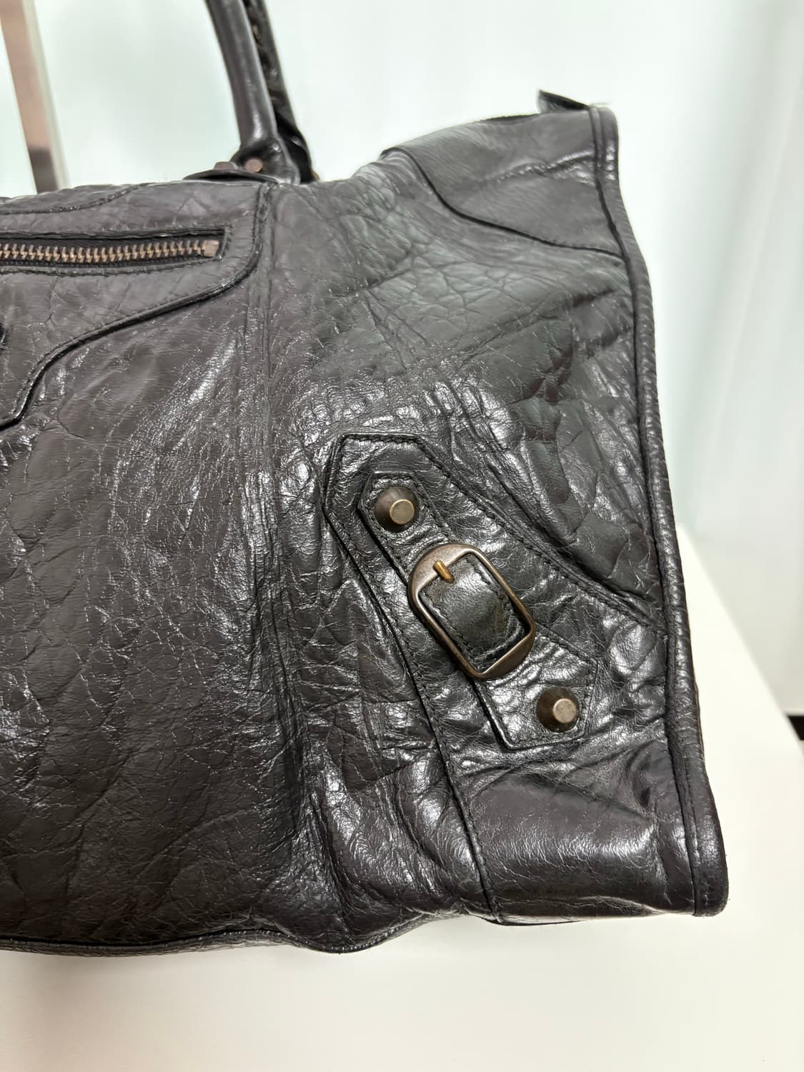 발렌시아가 워크 모터백 블랙 라지 상품이미지3