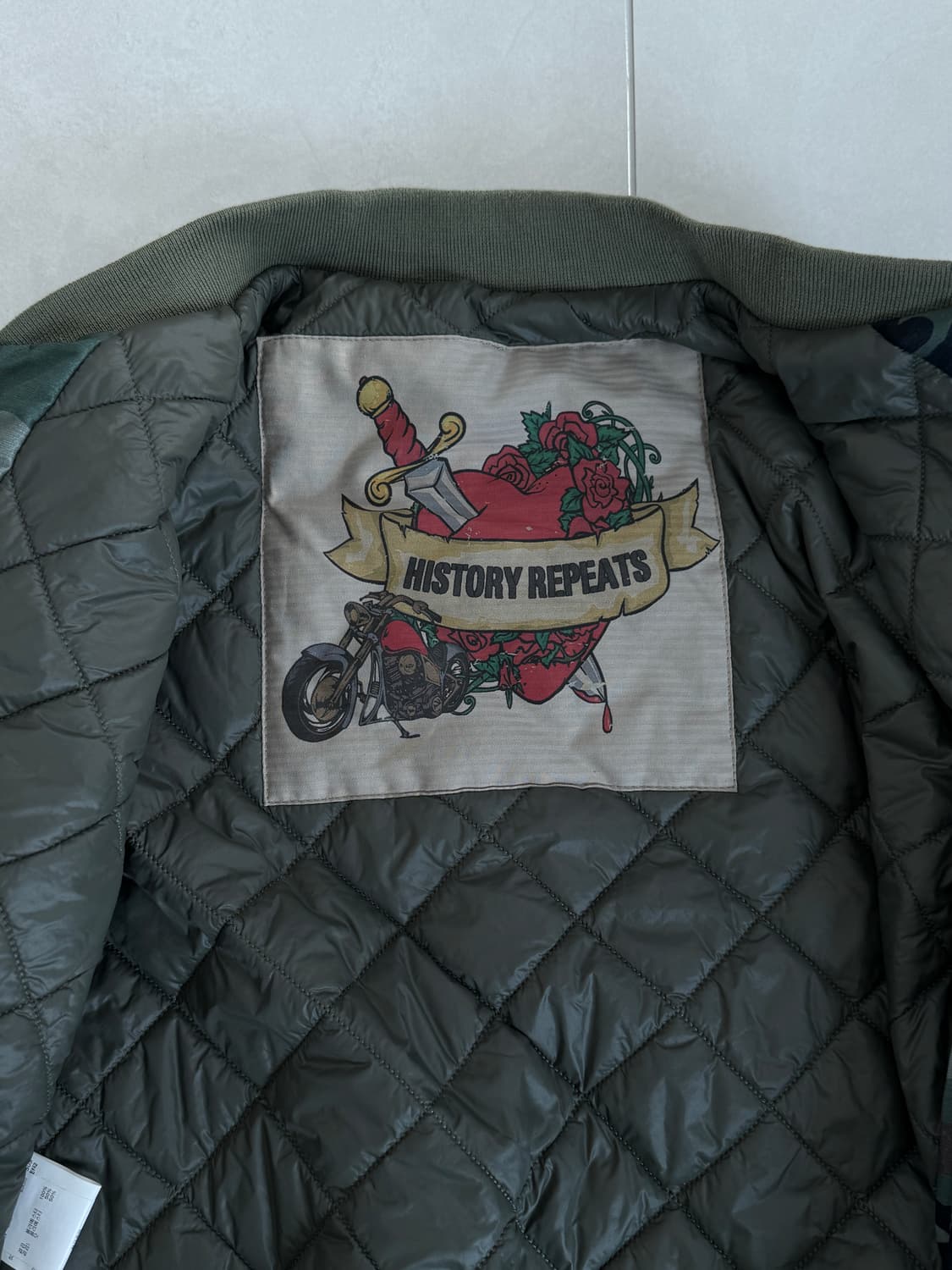 History Repeats 카모 봄버 여성85 상품이미지3