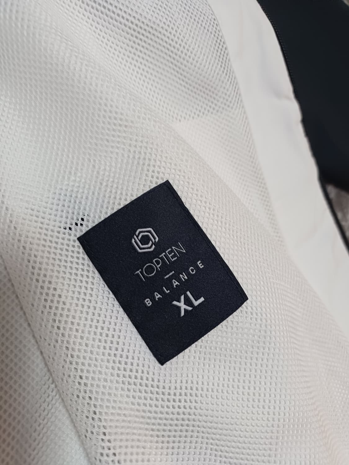 TOPTEN10 바람막이 후드 자켓 (XL)
 상품이미지4