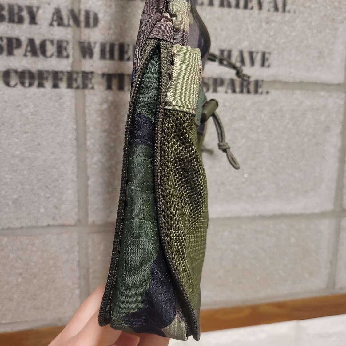 슈프림 카모 사이드백 상품이미지5