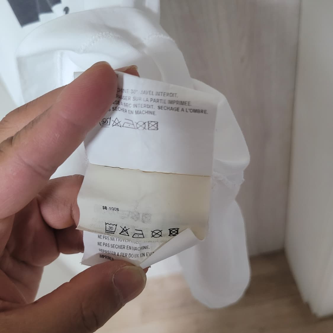 고샤 루브친스키 반팔 상품이미지5