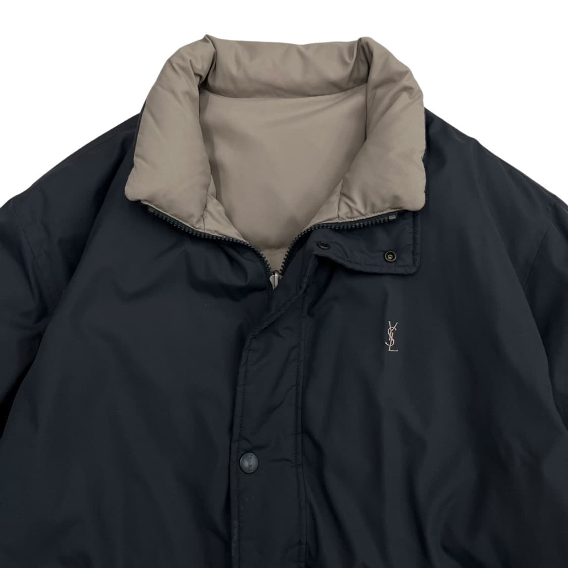 입생로랑 미니로고 차콜 리버시블 베이지 패딩 상품이미지9