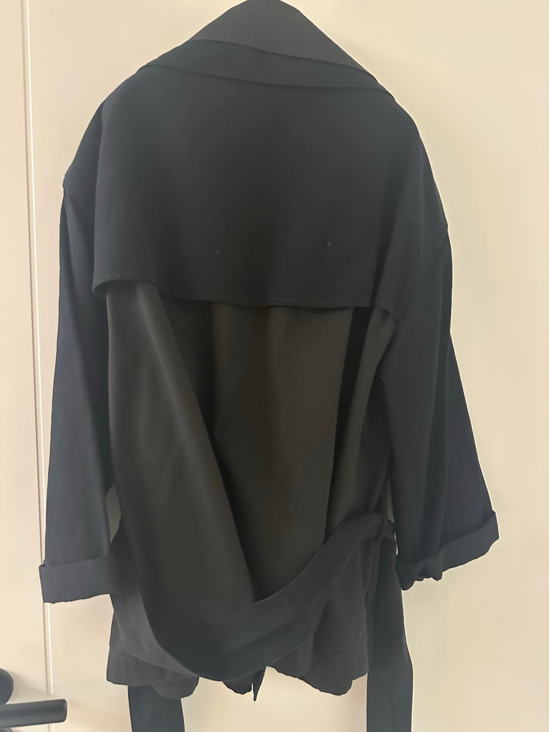 르메르 하프 트렌치 블랙 34 상품이미지3