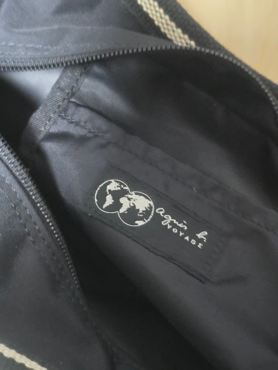 Agnes B 아네스베 블랙 나일론 토트백 상품이미지7