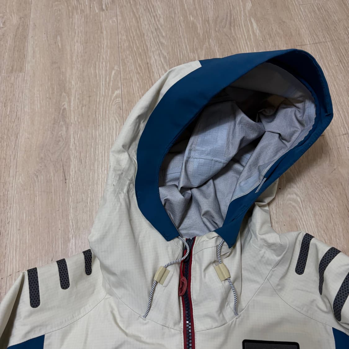 아이더 남성 텍티컬 후드 바람막이 자켓 M/95  상품이미지5