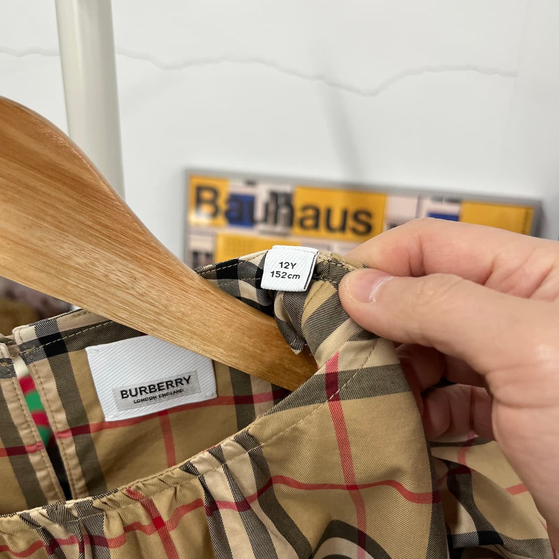 버버리 노바체크 숄더퍼프 블라우스 12y(성인여성가능) 상품이미지4