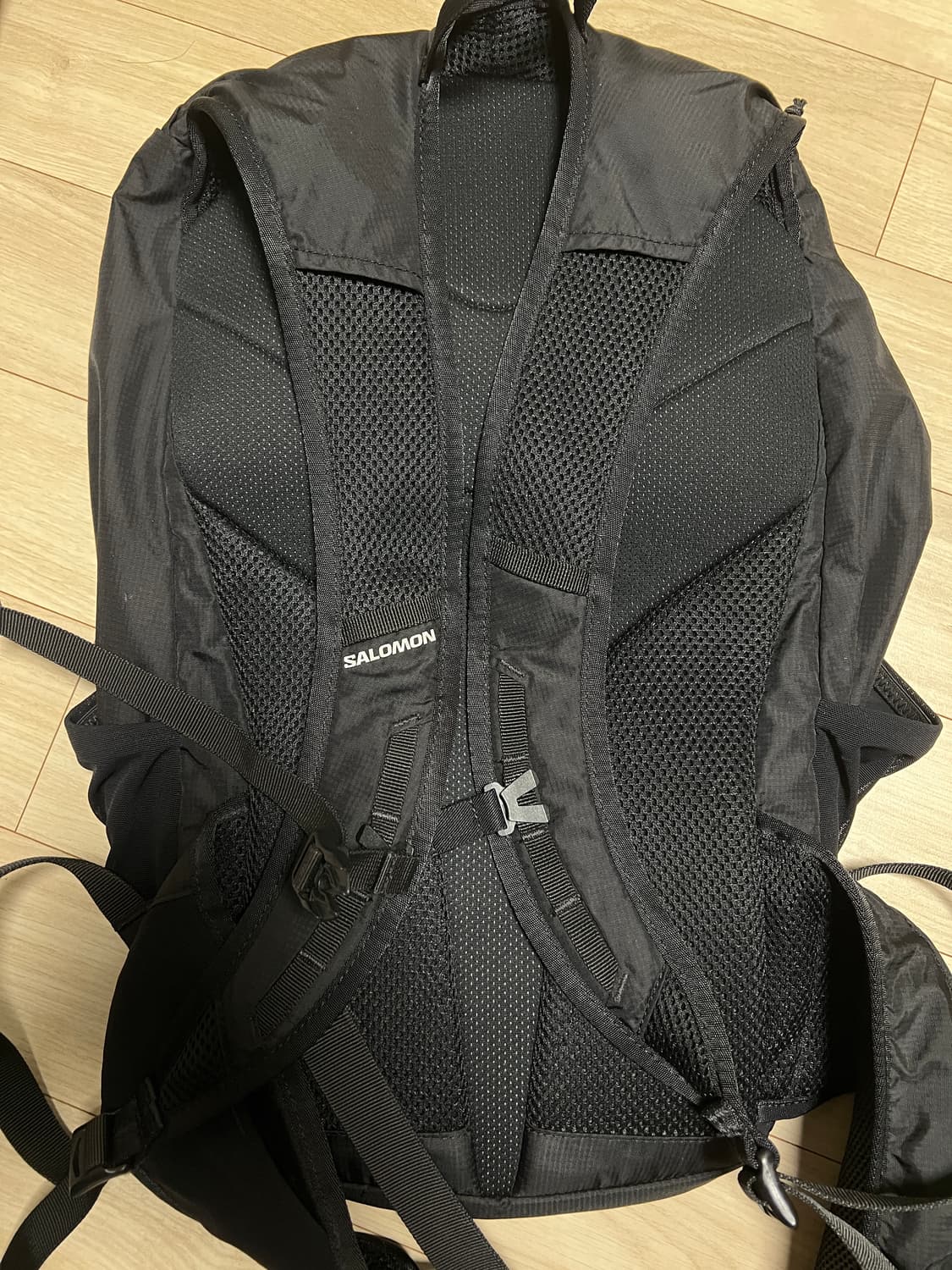 살로몬 백팩 20L 상품이미지2