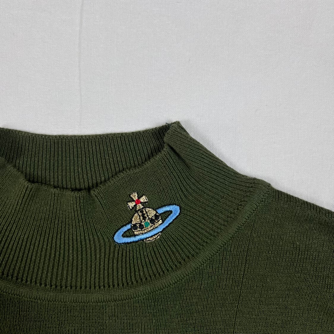 비비안웨스트우드 오브 로고 넥폴라 반팔 니트 상품이미지3