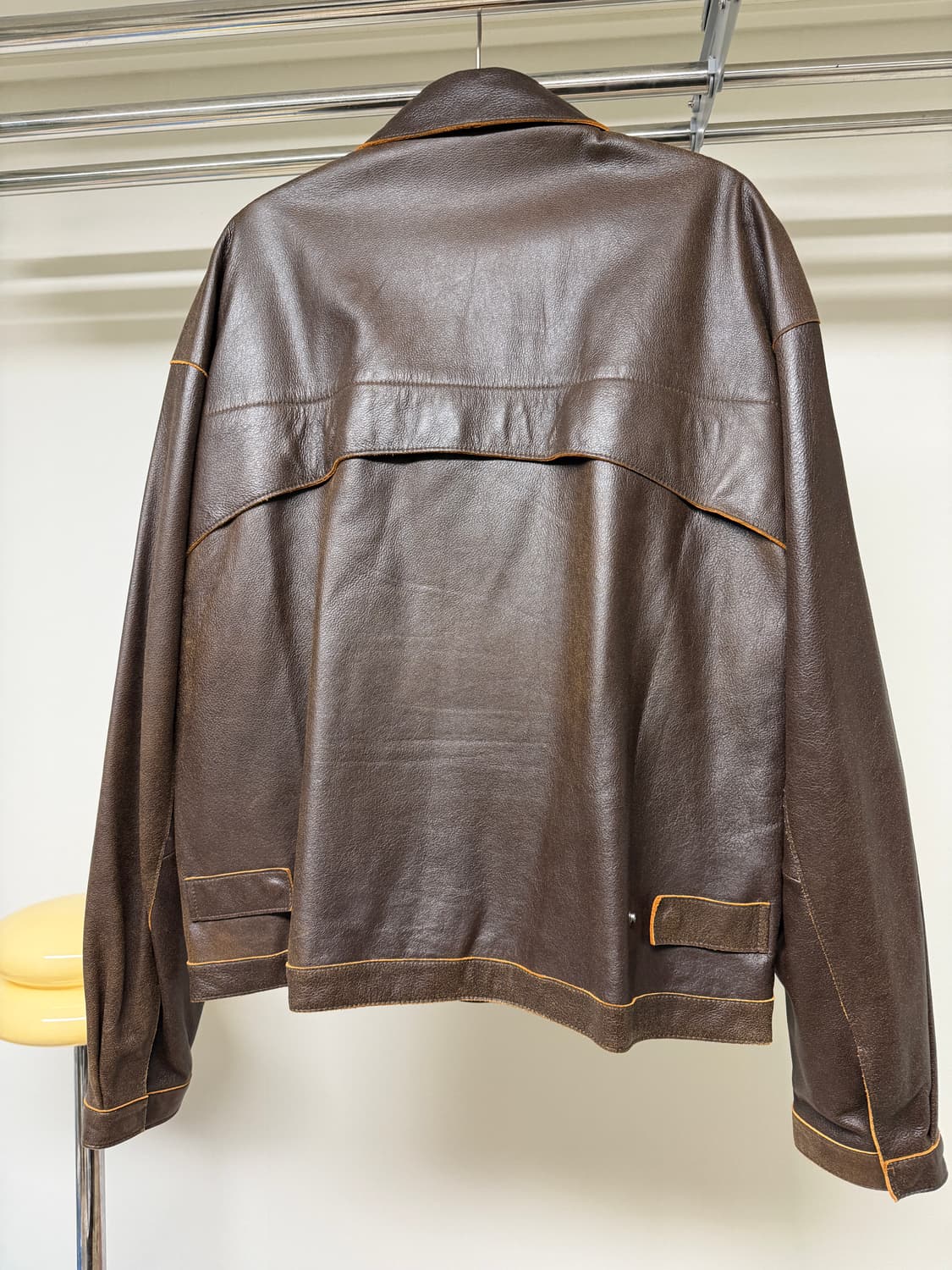 르마드 싱글 오버핏 리얼 레더 크랙자켓 브라운 상품이미지2