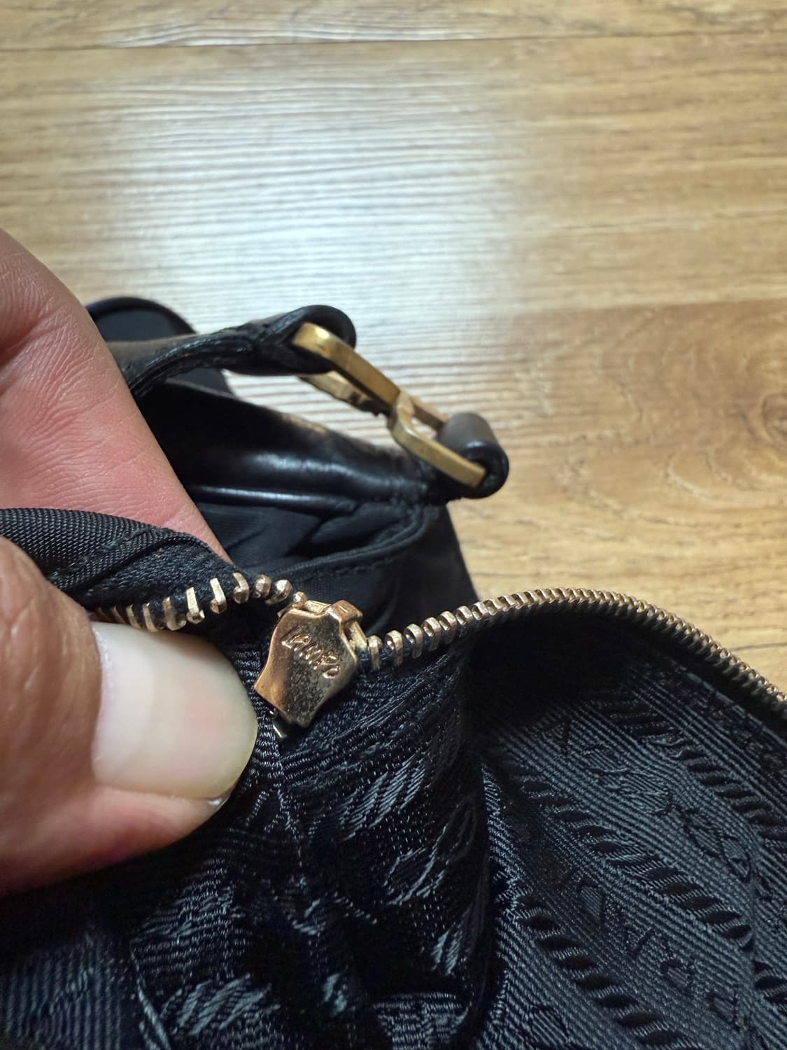 프라다 포코노 호보백 블랙 상품이미지6