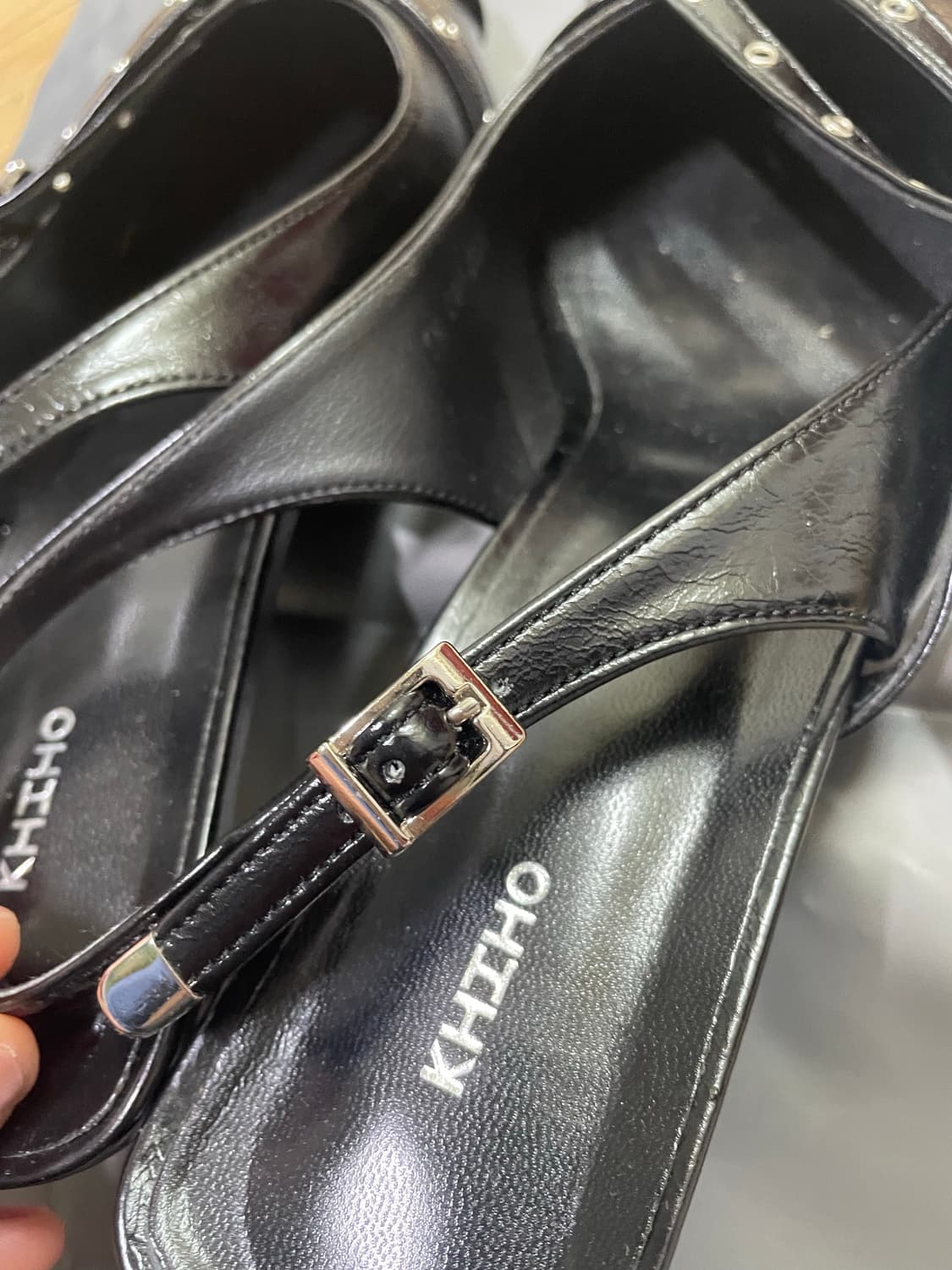 기호 BELTED SLINGBACK / BLACK 상품이미지3