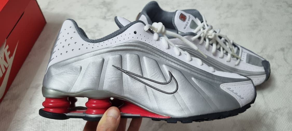 나이키 샥스 r4 메탈릭 실버 코멧 레드 280 상품이미지3
