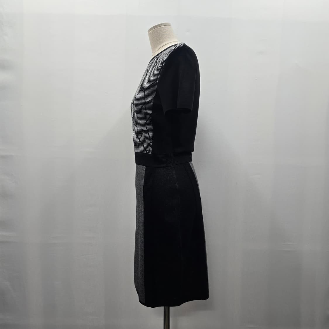 1331 IT MICHAA 잇미샤 니트 원피스 55사이즈 / 슬림핏 하객 상품이미지2