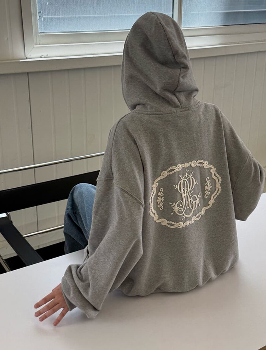 EST 이에스티 레이스 후드집업 그레이 상품이미지1