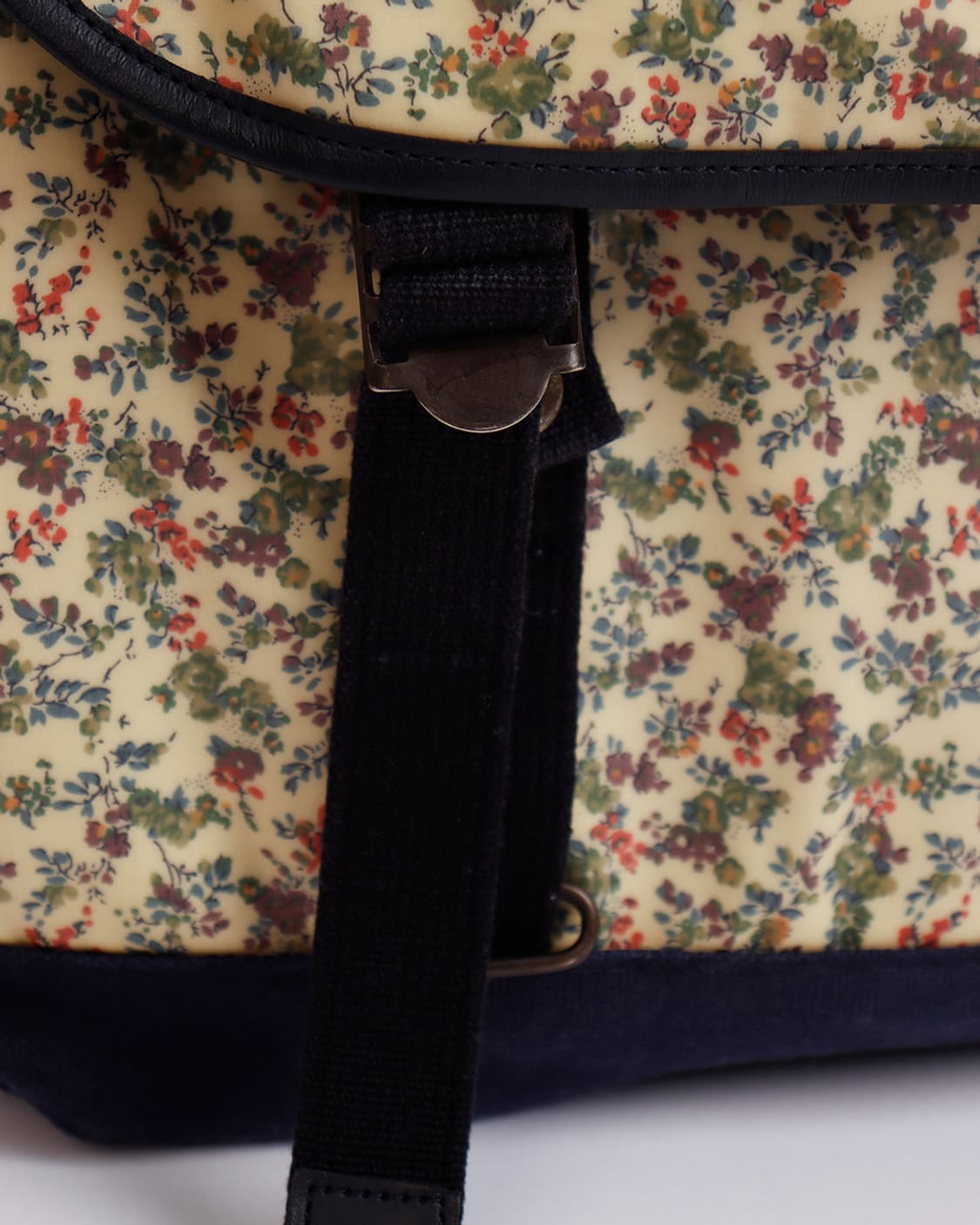 [PORTER x BEAMS x LIBERTY] 플로럴 패턴 메신저백 상품이미지9