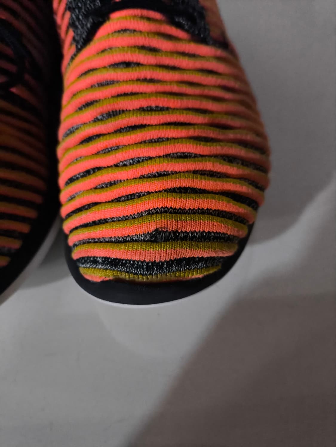 235mm 나이키 로쉬 투 플라이니트 런닝화 상품이미지4