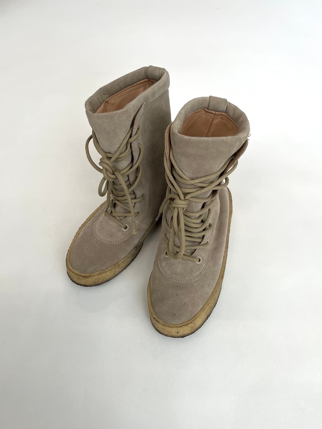 YEEZY 이지 시즌2 크레페 부츠 상품이미지1