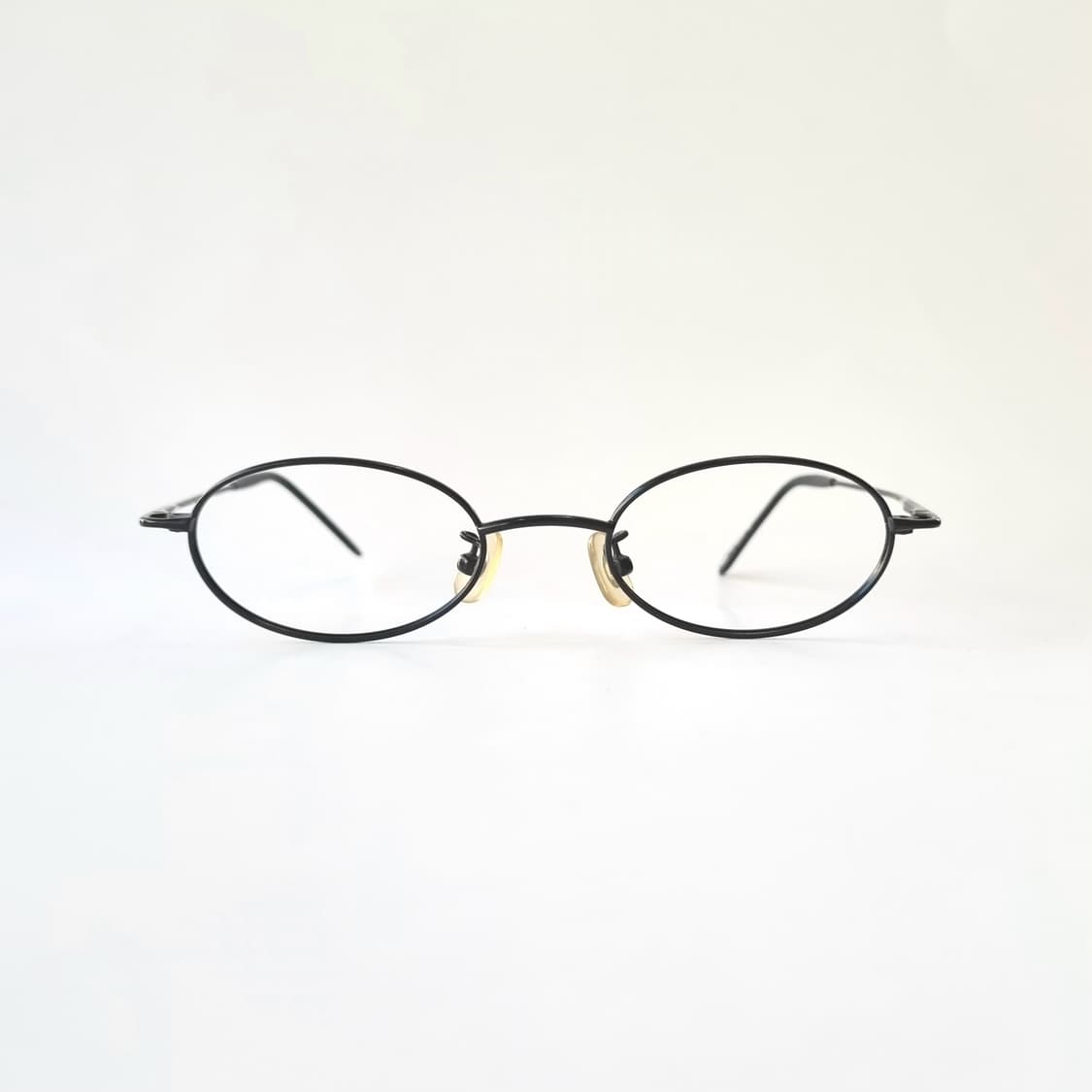 데드스탁 MU 스몰사이즈 타원형 블랙 안경테 380 상품이미지2