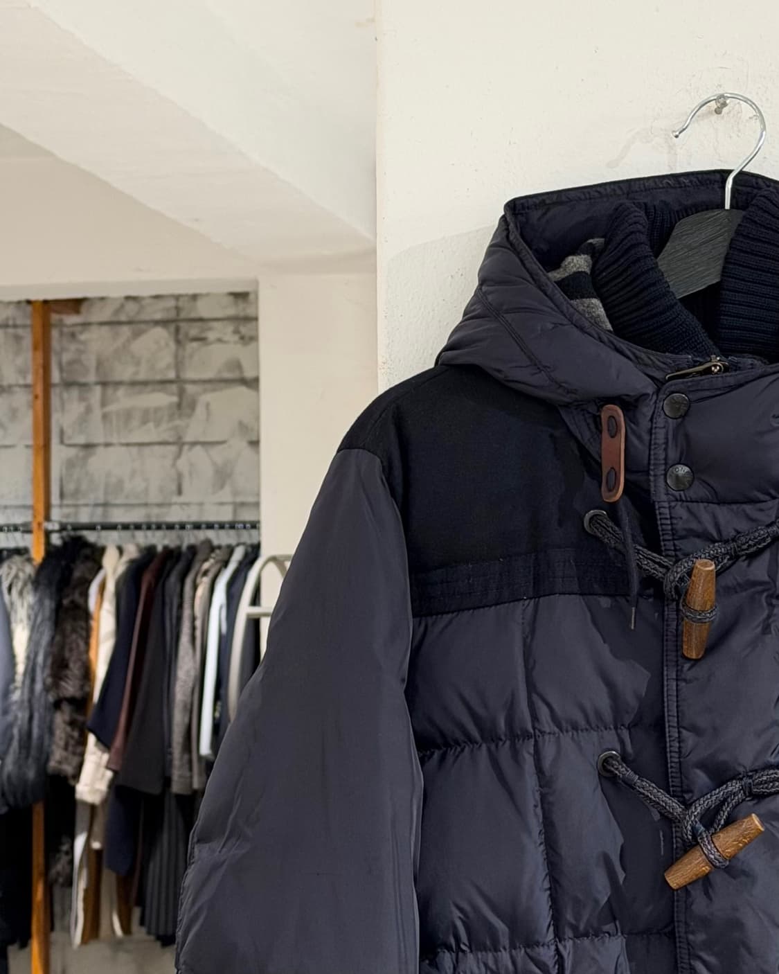 몽클레어 네이비 우먼스 버질 다운 패딩 상품이미지2