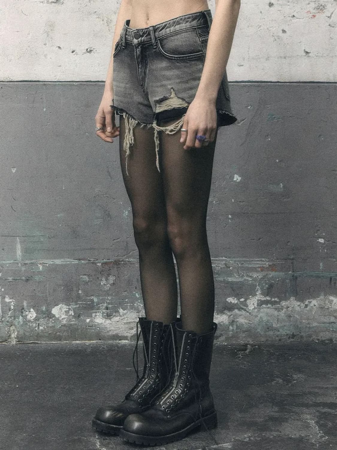 보헤이안 서울 디스트로이드 그레이 쇼츠 상품이미지1