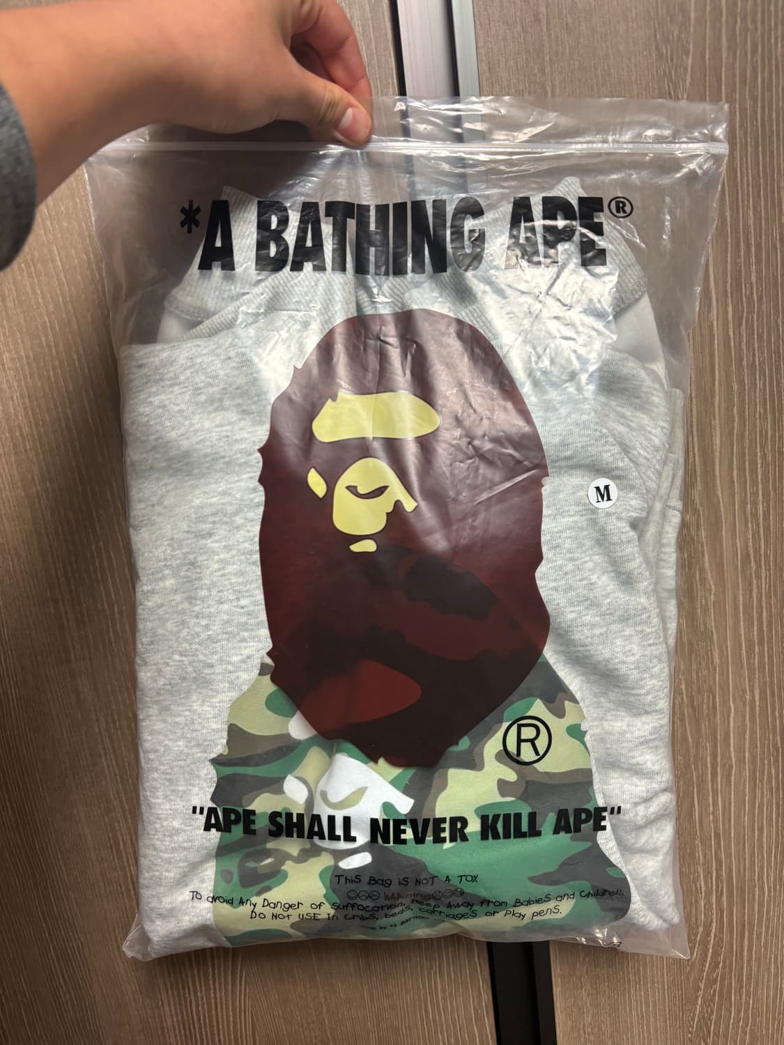 베이프 맨투맨 m 세제품 상품이미지1